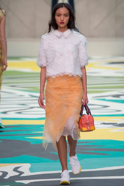 Look 5